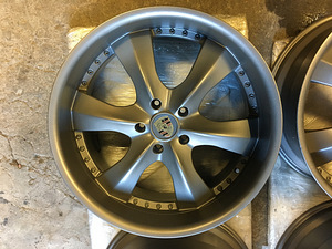 Porsche Cayenne/ VW Touareg/ Audi Q7 R22" valuveljed (5 foto / 10)