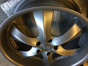 Porsche Cayenne/ VW Touareg/ Audi Q7 R22" valuveljed (8 foto / 10)