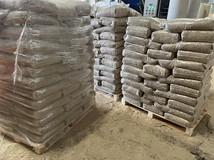 Wood pellet (3 foto no 3)