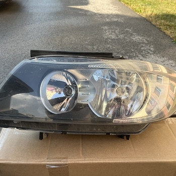 Esituli vasak BMW e91