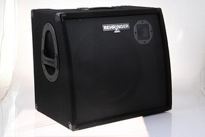 Behringer K3000FX Ultratone PA/клавишный усилитель (1 фото из 2)