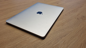 Apple Macbook Pro 2017, 2x Thunderbolt3 (1 фото из 4)