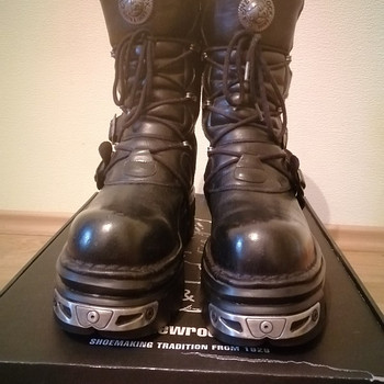 New Rock M-373-R469