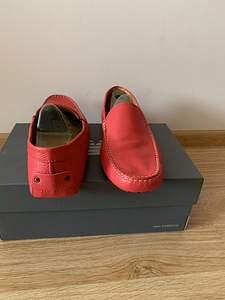 Tod's новые (3 фото из 3)