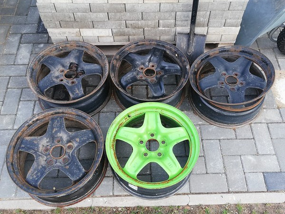 17x7" Insignia plekkveljed 5x120