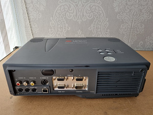 3M MP8647 Projector SVGA Portable Projector (2 foto / 4)