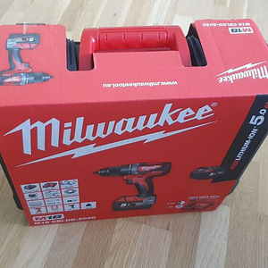 Аккумуляторная дрель milwaukee M18 CBLDD-0C (2 фото из 3)