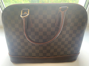 Сумка Louis Vuitton (3 фото из 10)