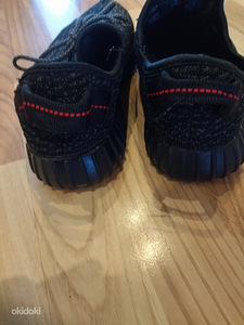 Кроссовки Adidas Yeezy Boost 350 Pirate Black (3 фото из 3)