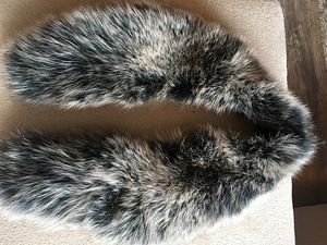 Продам воротник из лисы (1 фото из 2)