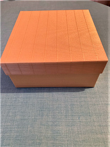 3 tk Uued kinkekarbid / Uued kinkekarbid 3 tk (3 foto / 3)
