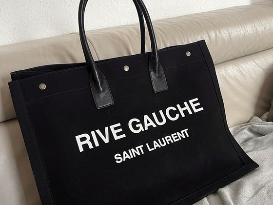 Kott müüa! RIVE GAUCHE