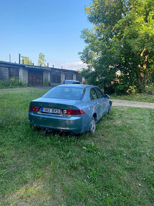 Honda Accord varuosadeks (2 foto / 2)
