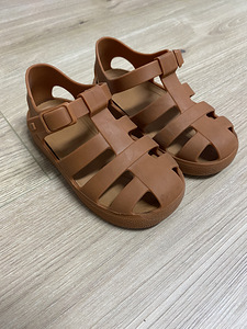Silikoonist sandaalid ZARA (1 foto / 7)
