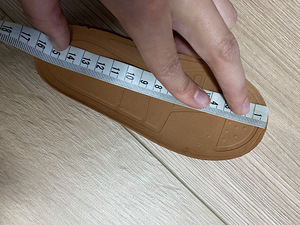 Silikoonist sandaalid ZARA (7 foto / 7)