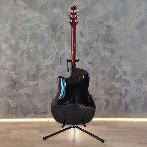 Carbon Fiber kitarr transakustilise süsteemiga / Carbon (2 foto / 7)