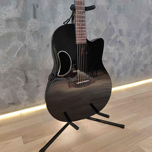 Carbon Fiber kitarr transakustilise süsteemiga / Carbon (6 foto / 7)
