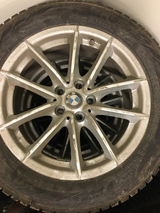 BMW 5-seeria G30 originaal 17' talverattad V-spoke 618, 4tk (1 foto / 1)