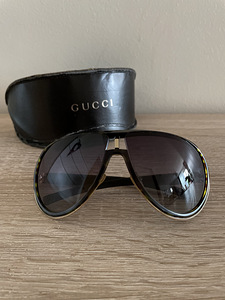 Gucci (3 foto / 5)
