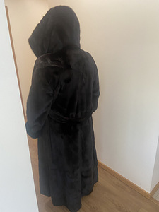 Naaritsa kasukas (4 foto / 4)