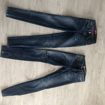 Джинсы Calvin Klein & Guess