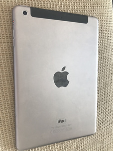 iPad mini 2 (32 ГБ) Серый. (2 фото из 2)