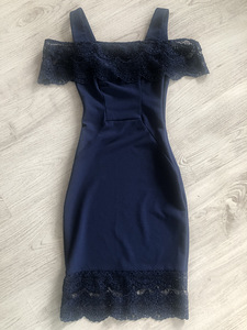 Lipsy dress (1 foto / 2)