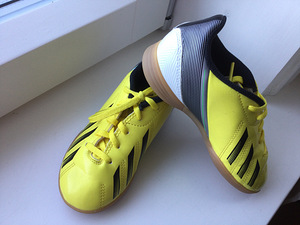 Adidas обувь (зал) s,29 (1 фото из 3)