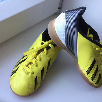Adidas puutsad (saali) s,29
