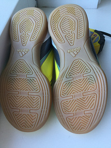 Adidas обувь (зал) s,29 (2 фото из 3)