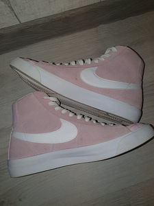 Nike Blazer Mid 77 (1 foto / 2)