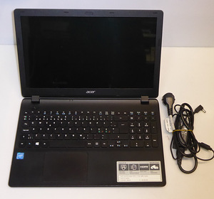 Suluarvuti Acer Aspire ES1-571 + laadija (6 foto / 6)