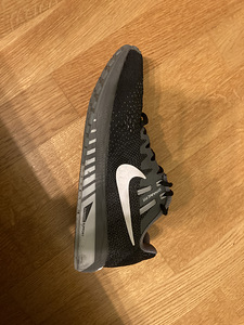 Nike Беговые Кросовки (1 фото из 4)
