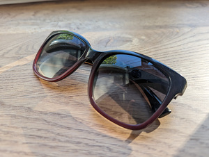 Emporio Armani Päikseprillid (4 foto / 4)