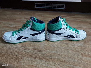 Reebok кроссовки р.35 (3 фото из 6)