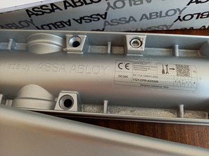 Дверной доводчик ASSA NEW (3 фото из 4)