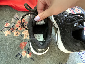 Nike airmax 95 (2 фото из 2)