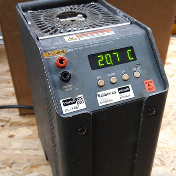 Fluke 9141 Dry-Well Calibrator 50 – 650*C