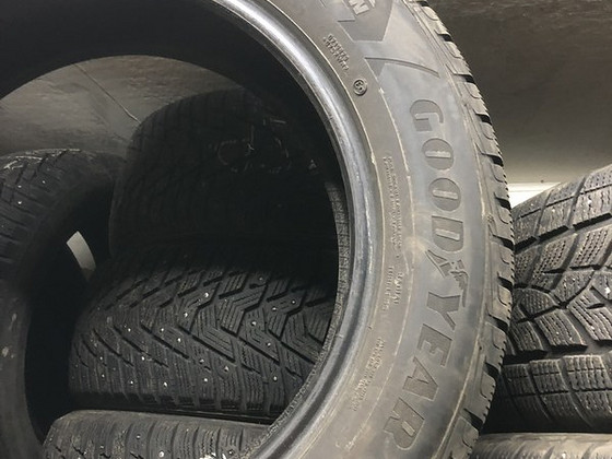 Зимняя ламелевая резина !!! GOODYEAR235/60/R18