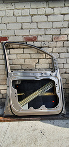 Juhiuks VW TOURAN 2012.a (2 foto / 3)