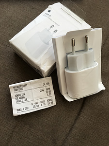 Зарядка Apple (1 фото из 1)