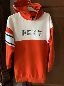 Платье dKNY (1 фото из 3)