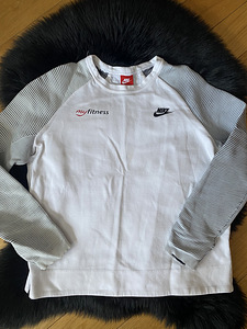 Очень удобная толстовка Nike, размер M/L. (1 фото из 1)