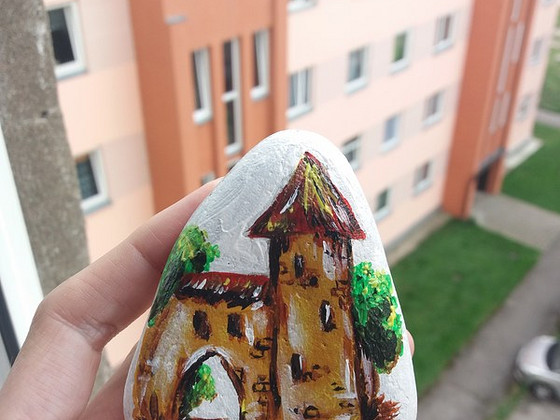 Akrüülmaal kivile "Tallinn"