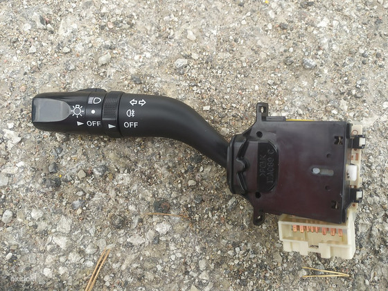 Ручка поворота на Mazda3