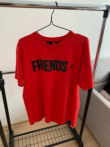 Футболка vlone Friends (1 фото из 3)