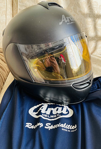 2 шлема Arai, Bell (1 фото из 7)