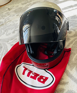 2 шлема Arai, Bell (4 фото из 7)