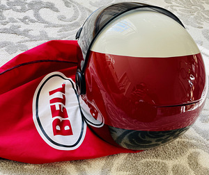 2 шлема Arai, Bell (5 фото из 7)