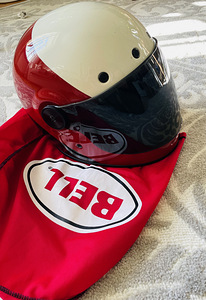 2 шлема Arai, Bell (7 фото из 7)